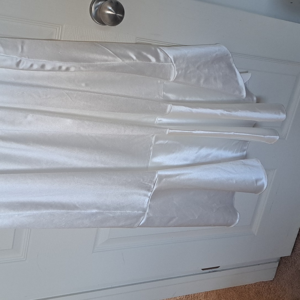 Nwt Satin Look DRESS - Picture 6 of 14